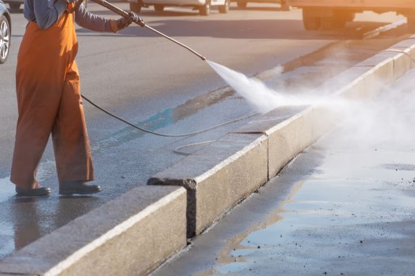 Commercial Concrete Cleaning in North Fort Myers