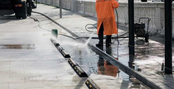 Parking Lot Pressure Washing in North Fort Myers