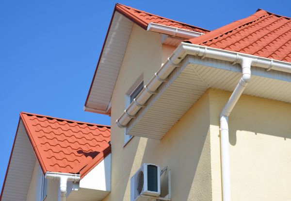 Soffit Cleaning in North Fort Myers