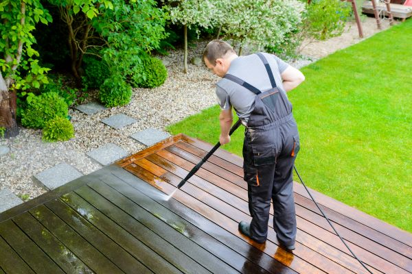 Deck And Patio Cleaning in North Fort Myers