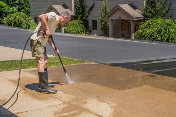 Concrete Pressure Cleaning in North Fort Myers
