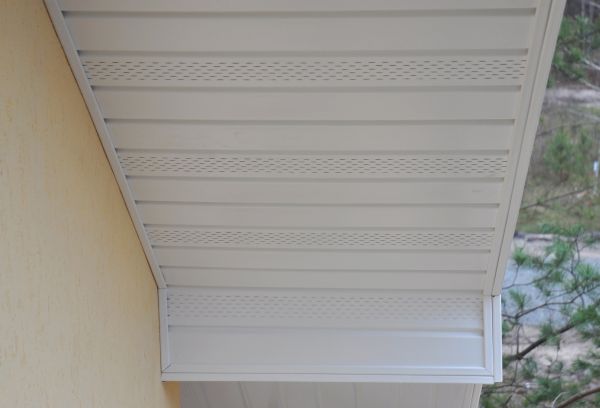 Soffit Dirt Removal in North Fort Myers