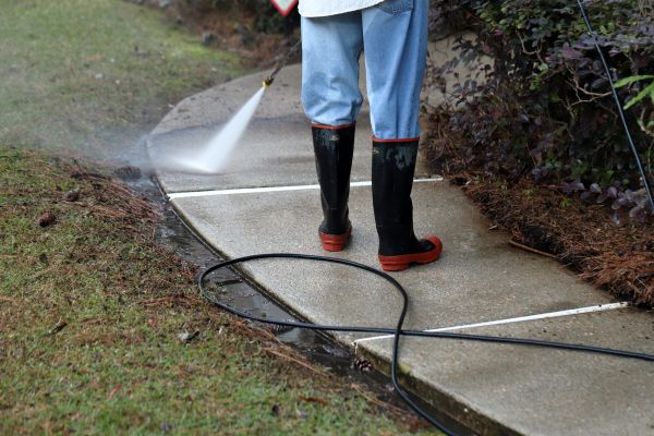 Sidewalk Pressure Cleaning in North Fort Myers