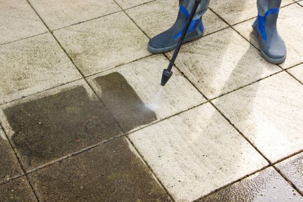 Outdoor Concrete Cleaning in North Fort Myers