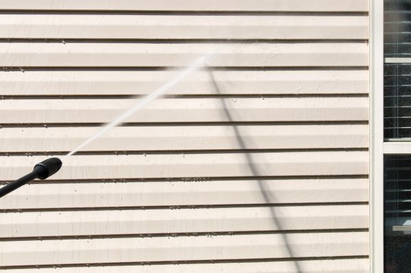 Apartment Power Washing in North Fort Myers