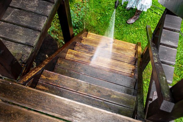 Wood Power Washing in North Fort Myers