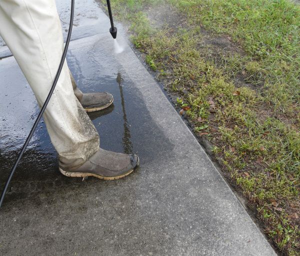 Concrete Slab Powerwashing in North Fort Myers
